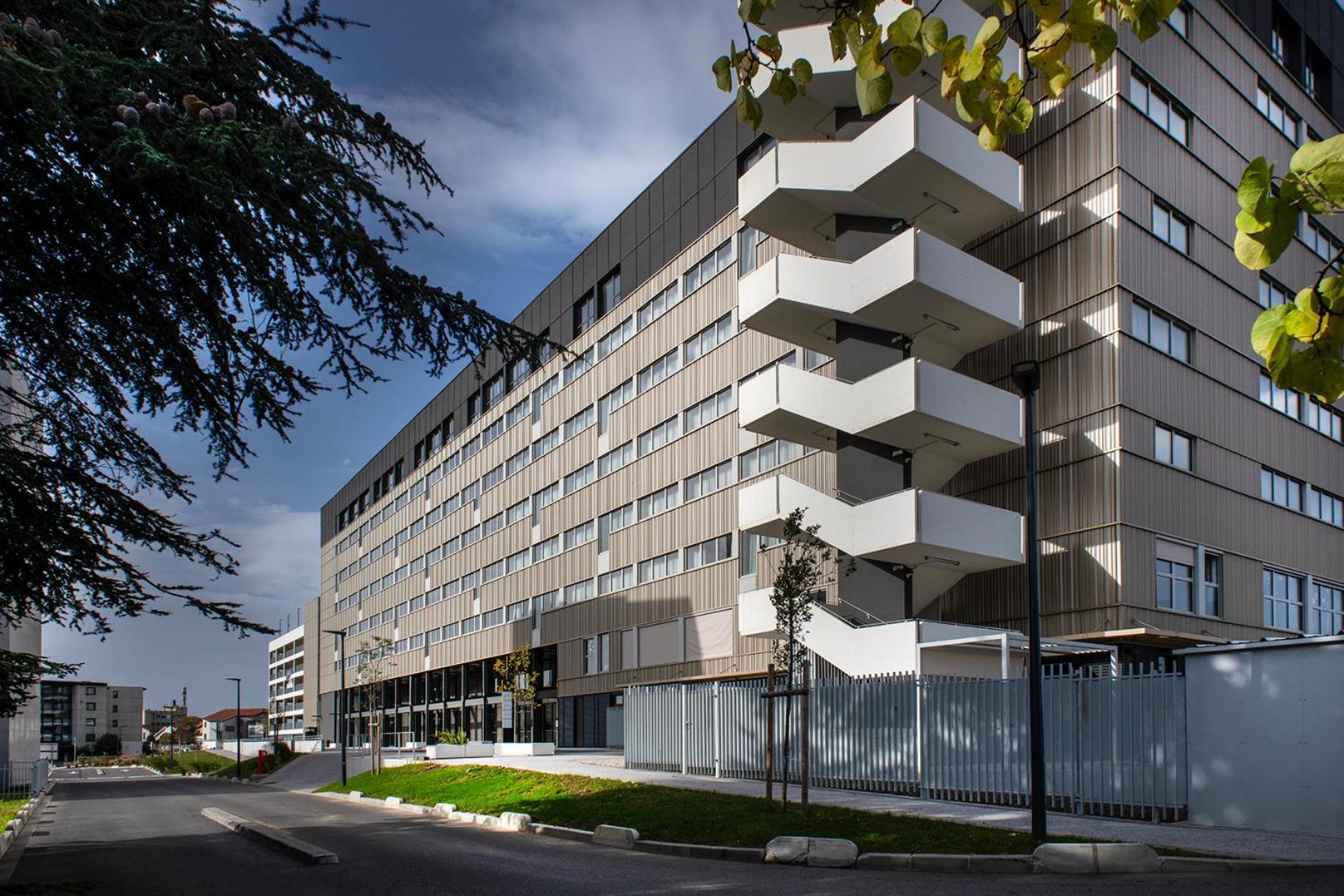 Sevenline Purpan Toulouse Tuluza Zewnętrze zdjęcie