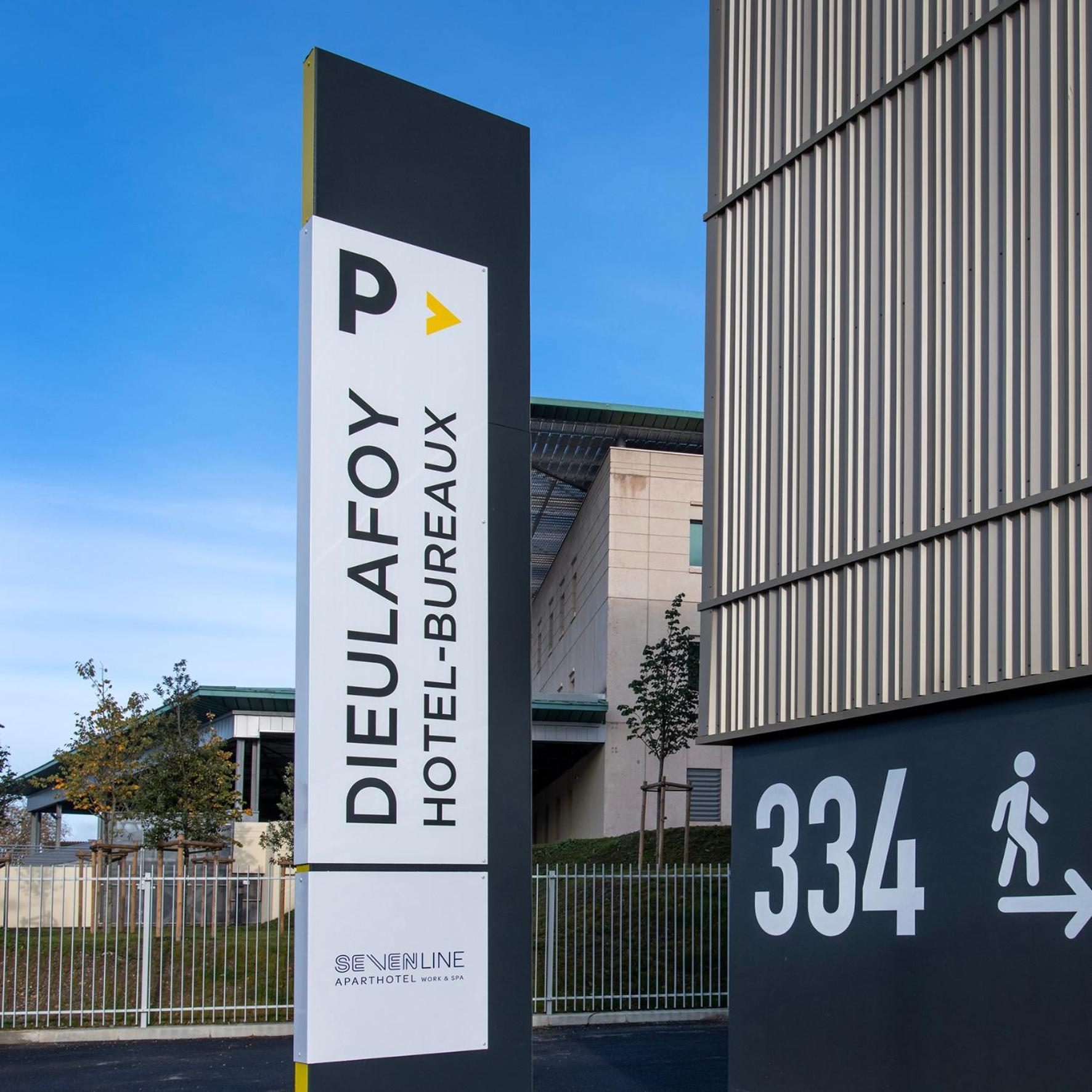 Sevenline Purpan Toulouse Tuluza Zewnętrze zdjęcie
